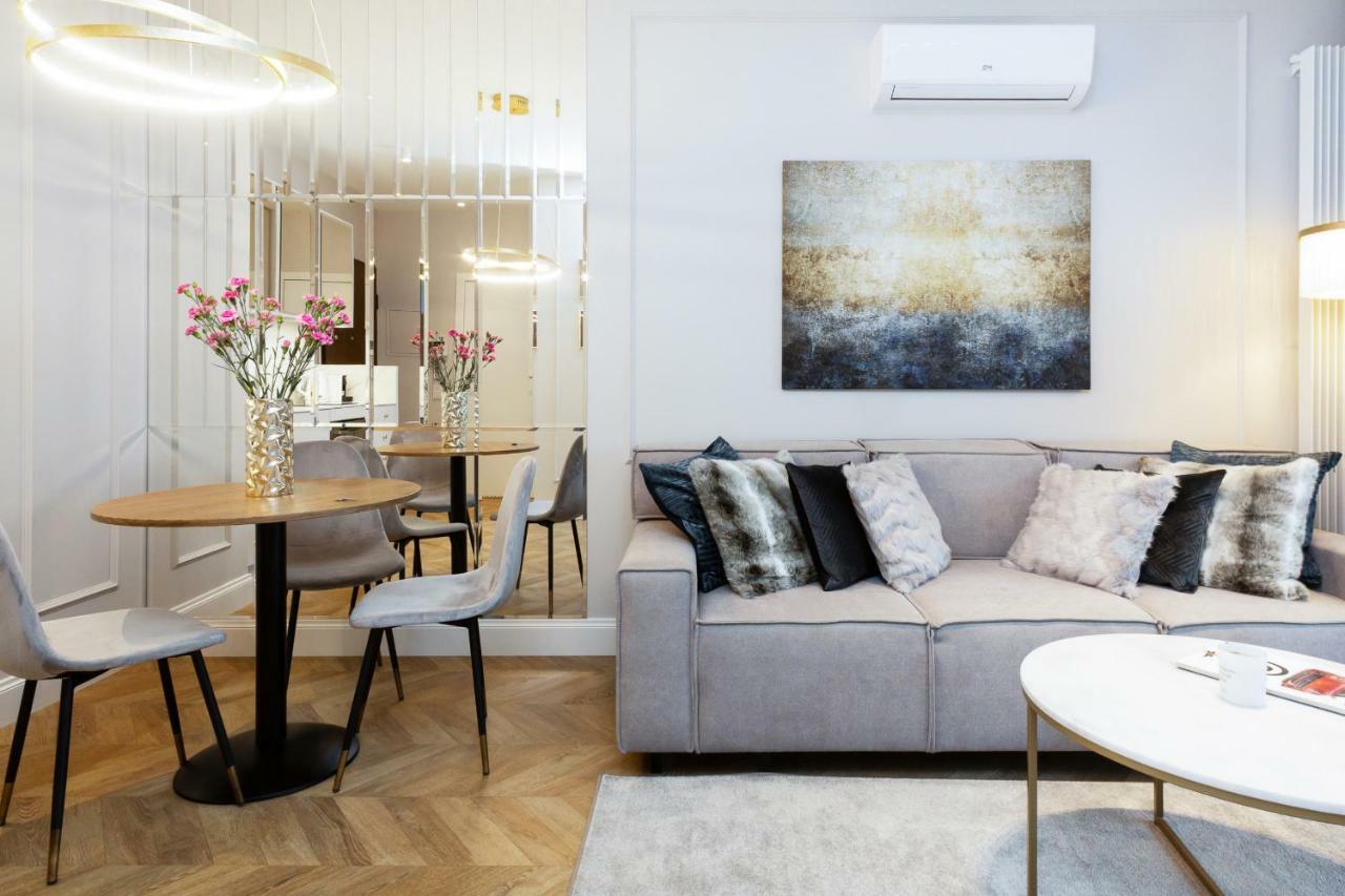 Mennica Residence Apartments By Renters Prestige Varşova Dış mekan fotoğraf